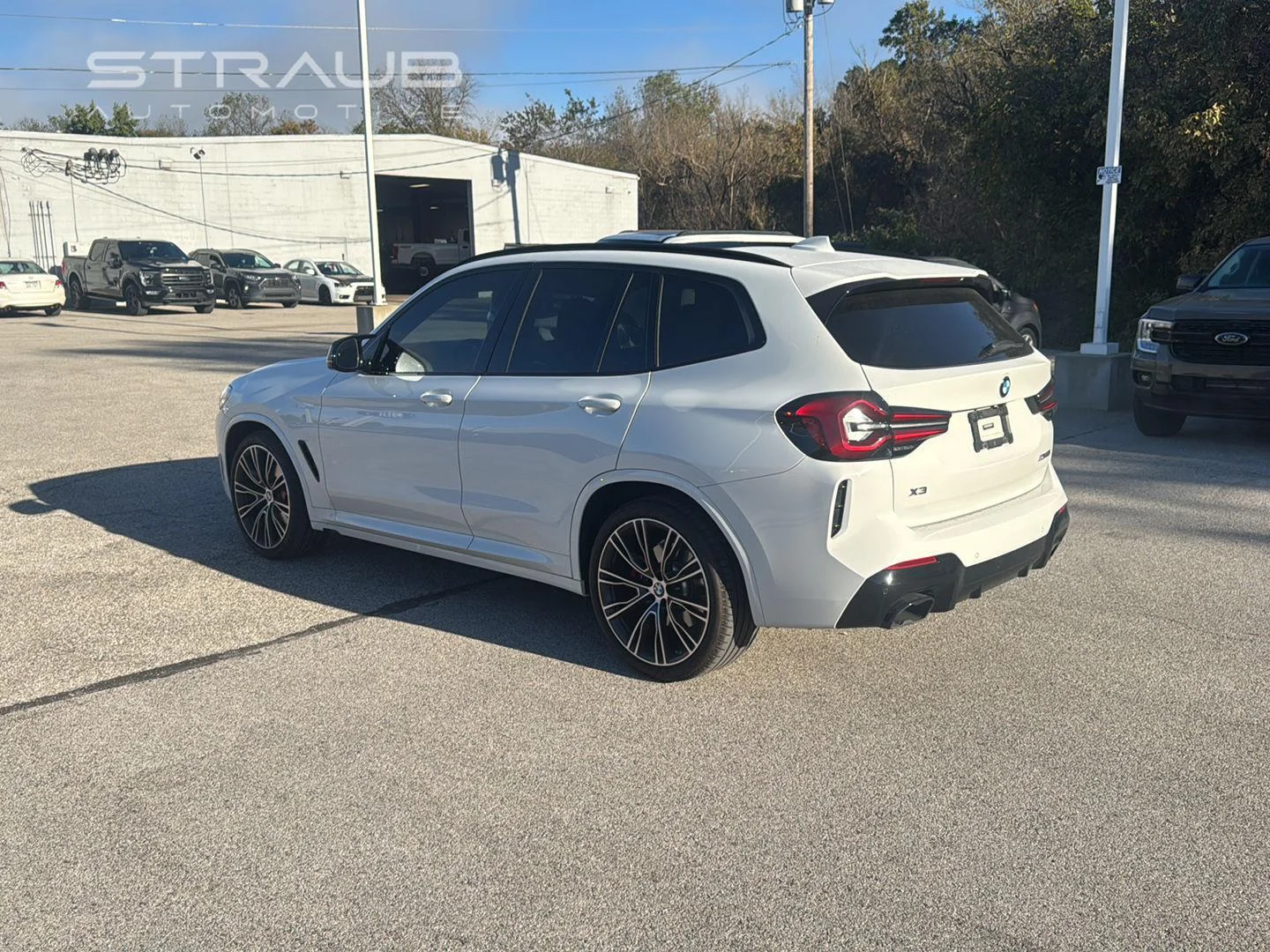 Used 2022 Alpine White BMW M40i image 3