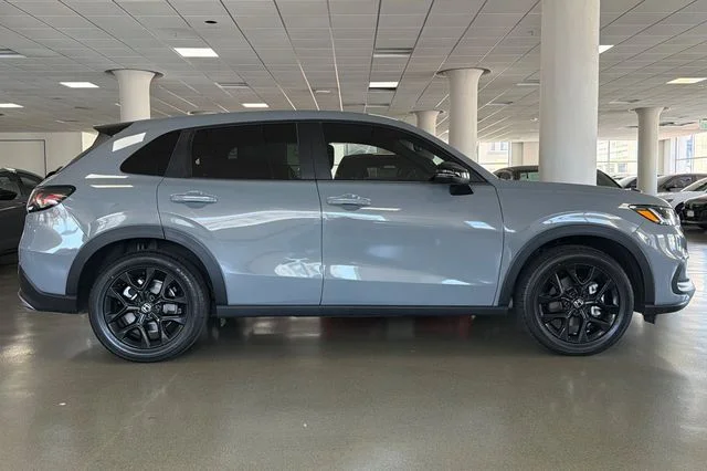 Certified Used 2025 Urban Gray Pearl Honda Sport image 3