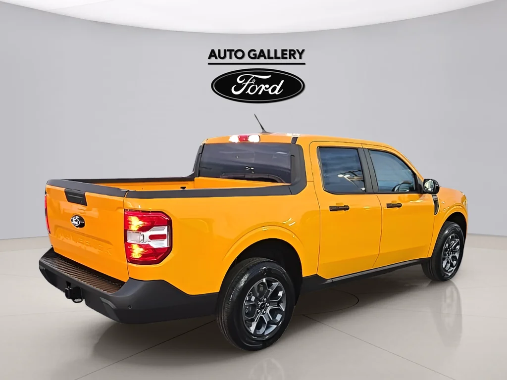 New 2026 Orange Fury Metallic Tri-Coat Ford XLT image 4