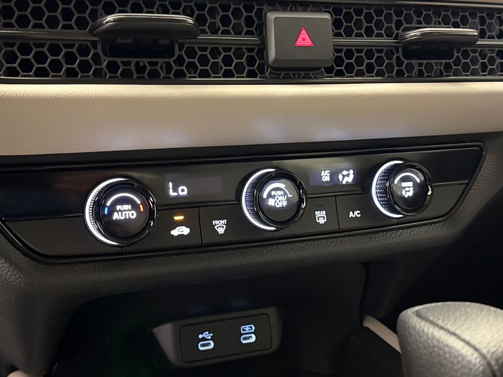 New 2026 Solar Silver Metallic Honda LX image 25