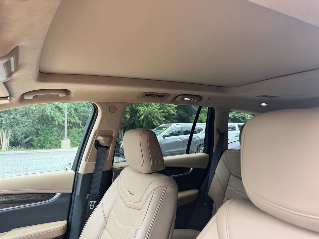 Used 2024 White Cadillac Premium Luxury image 23