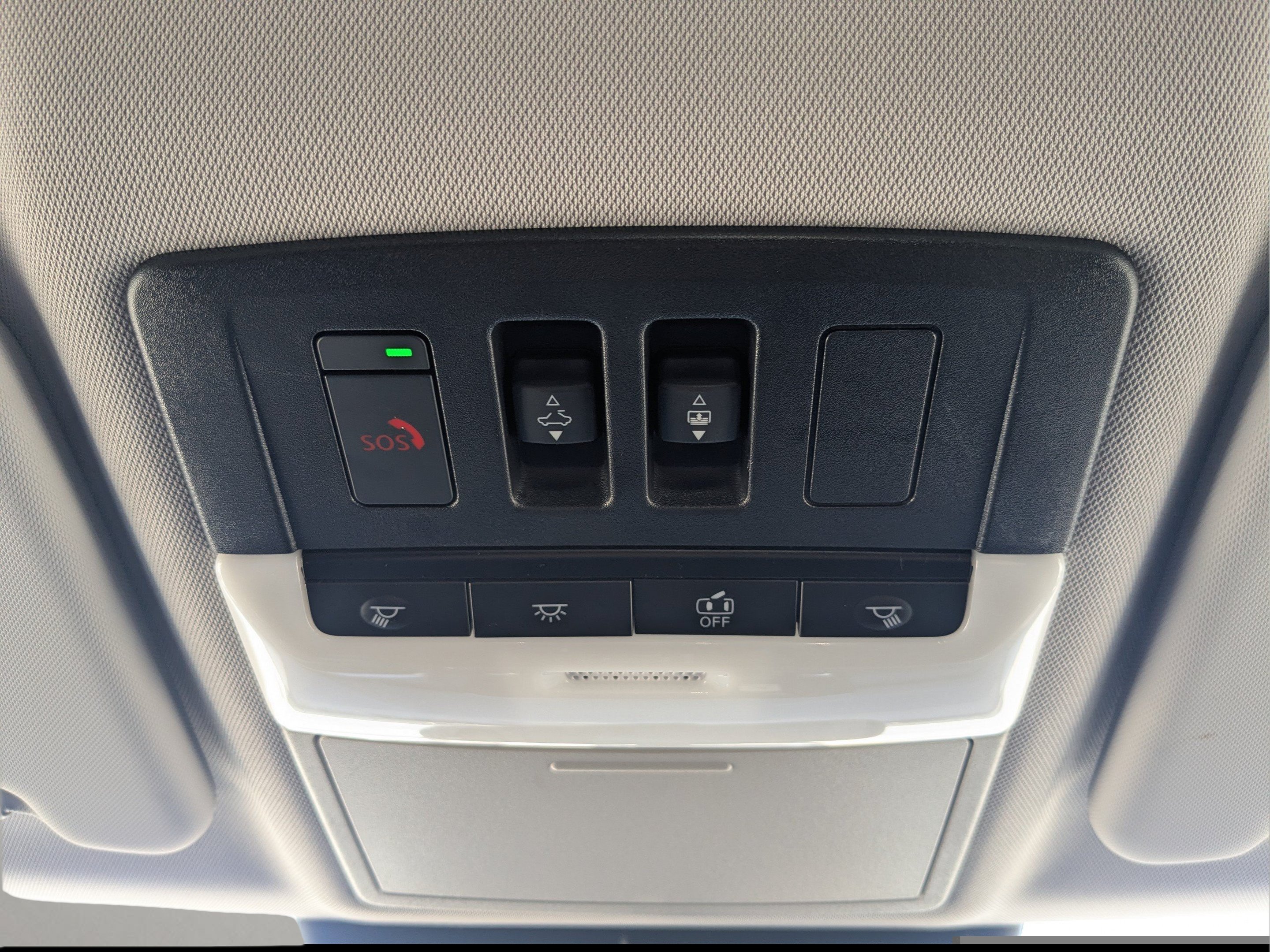 2025 Mitsubishi Outlander Plug-in Hybrid SE - Photo 21