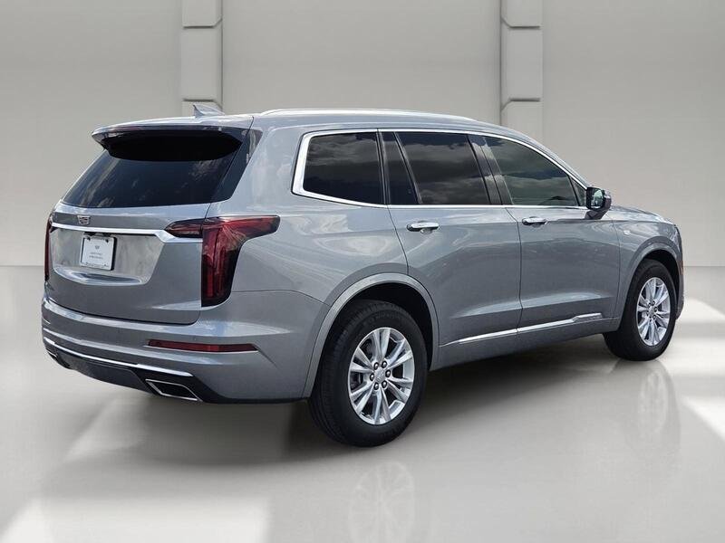 Used 2025 Silver Metallic CADILLAC FWD 4DR LUXURY image 5