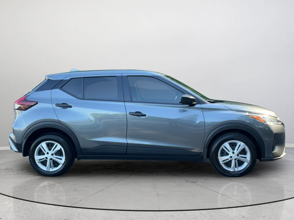 Used 2025 Gray Nissan S image 6