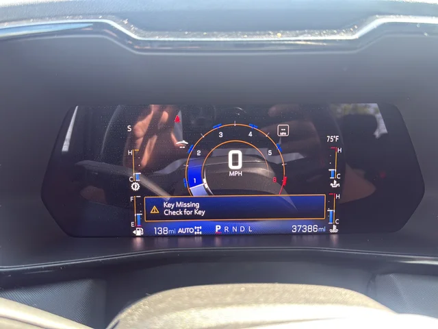 Used 2023 Blue Chevrolet Z71 image 12