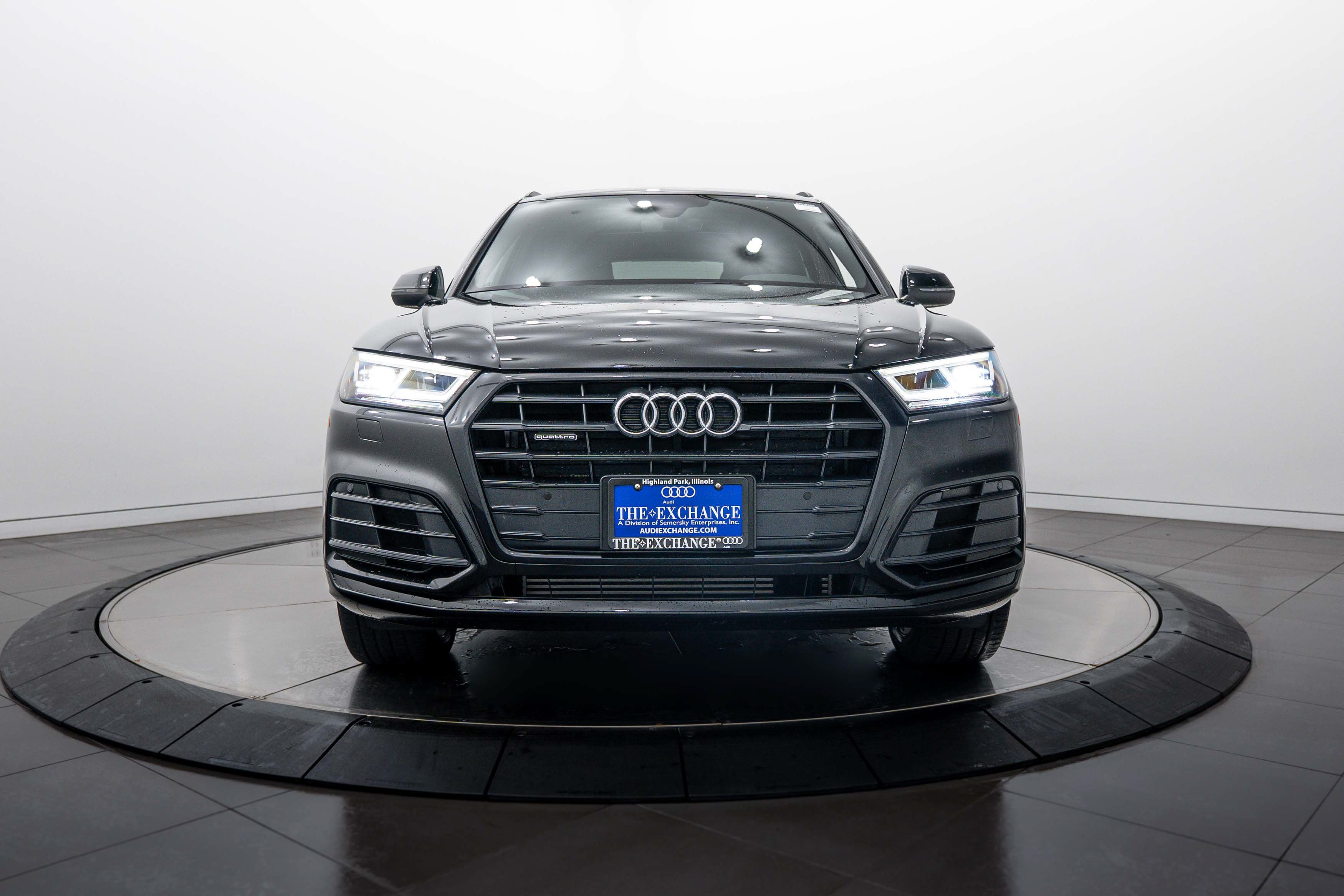 Used 2020 Mythos Black Metallic Audi Titanium Premium Plus image 23