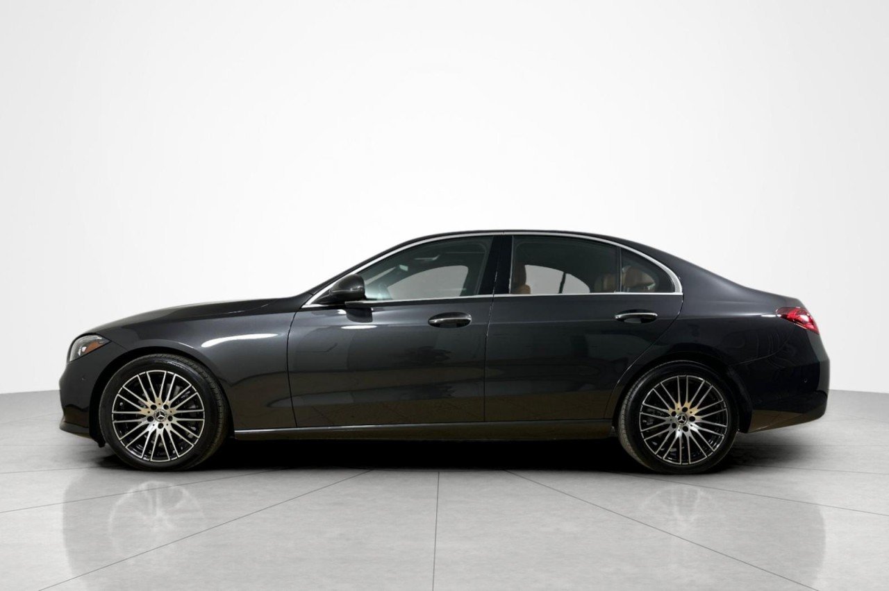 Used 2026 GRAPHITE GREY METALL Mercedes-Benz C 300 image 2