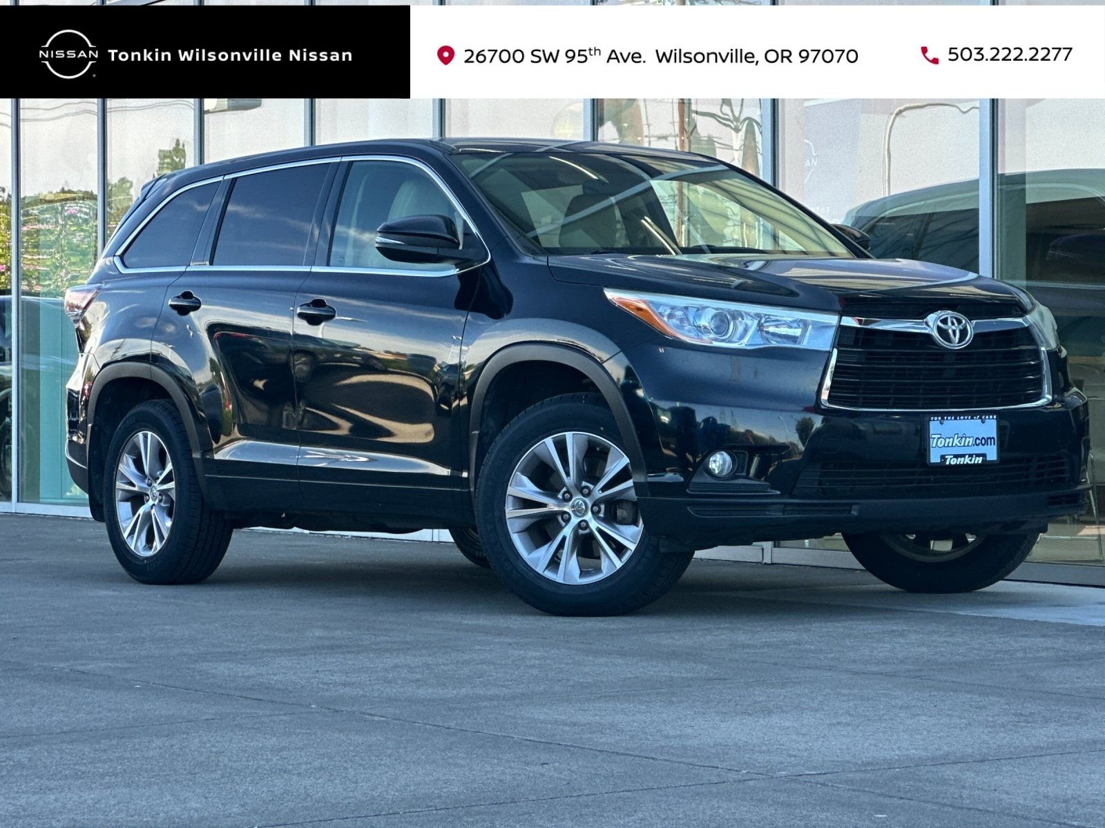 Used 2015 Attitude Black Metallic Toyota LE Plus V6 image 1