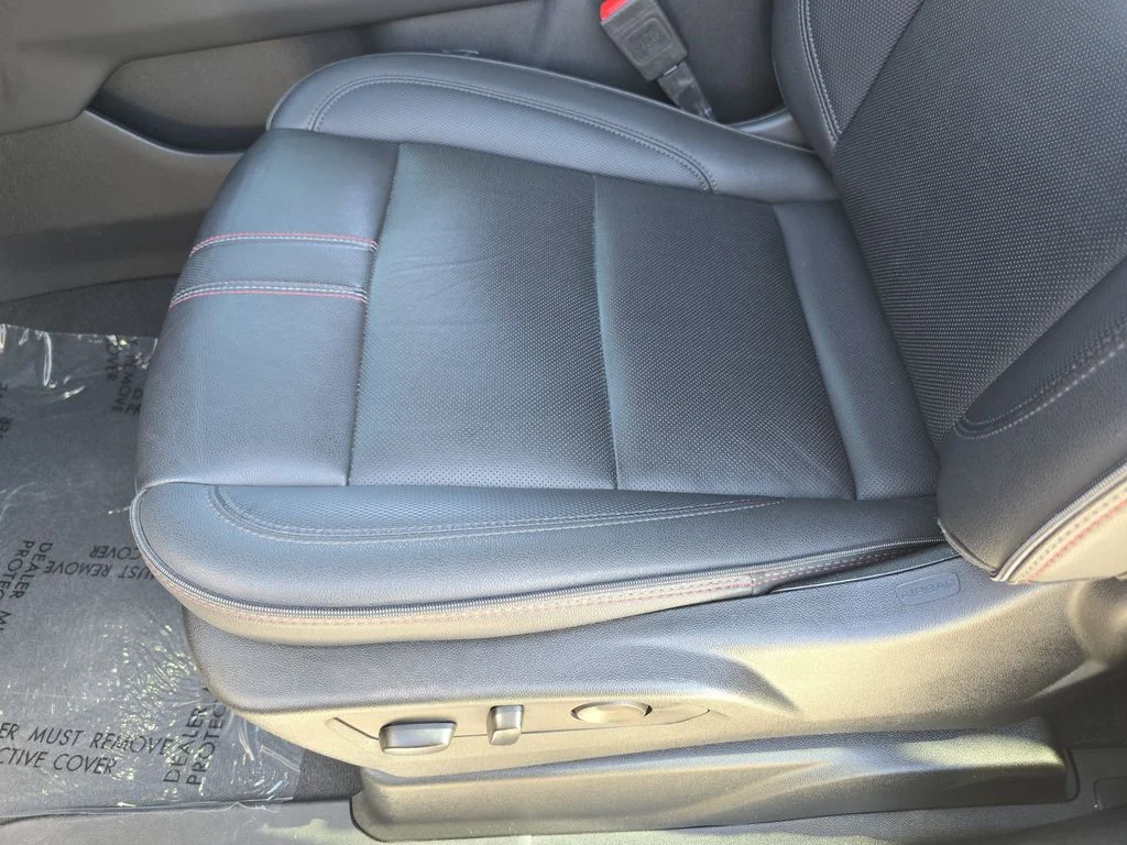 Used 2025 Black Chevrolet RST image 33