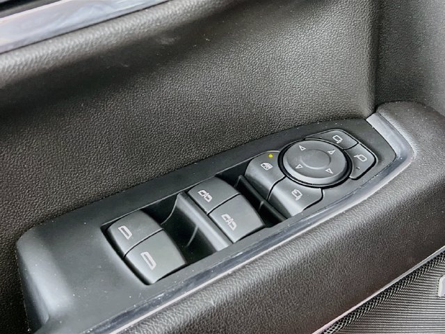 2023 GMC Sierra 1500 SLT - Photo 9