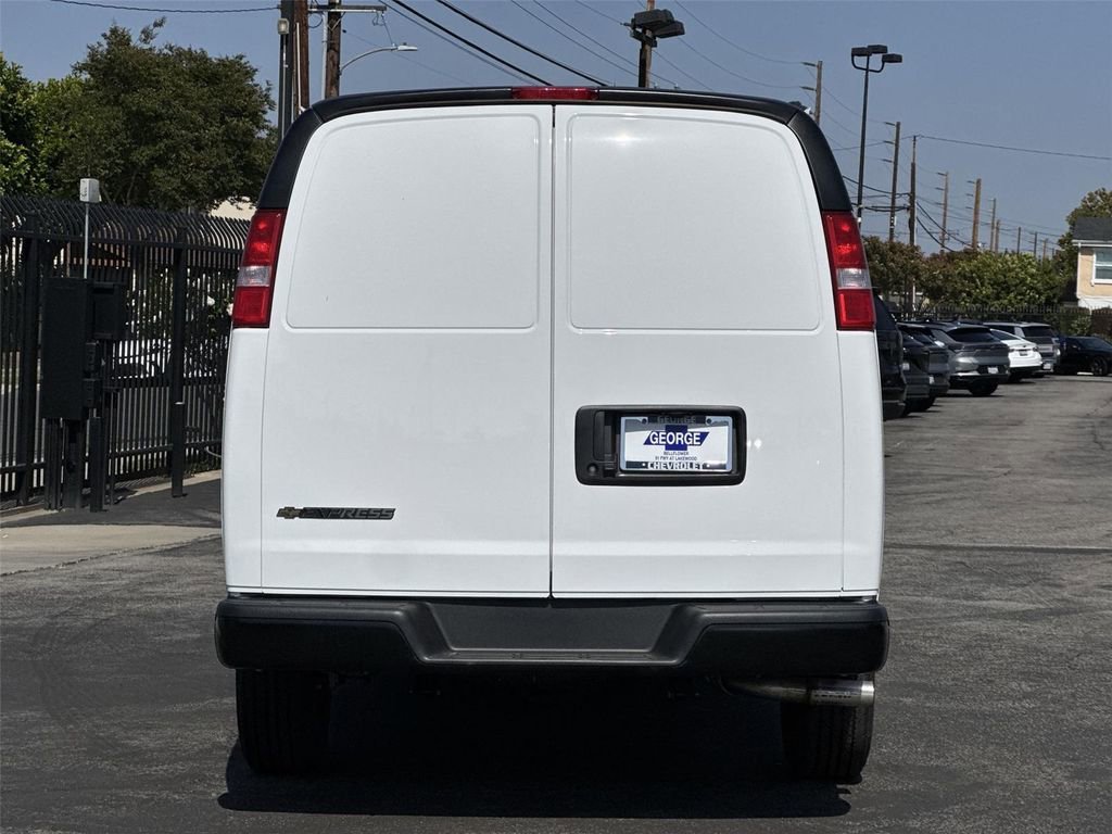 2026 Chevrolet Express Cargo Work Van - Photo 6