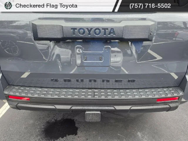 Used 2025 Underground Toyota SR5 image 7
