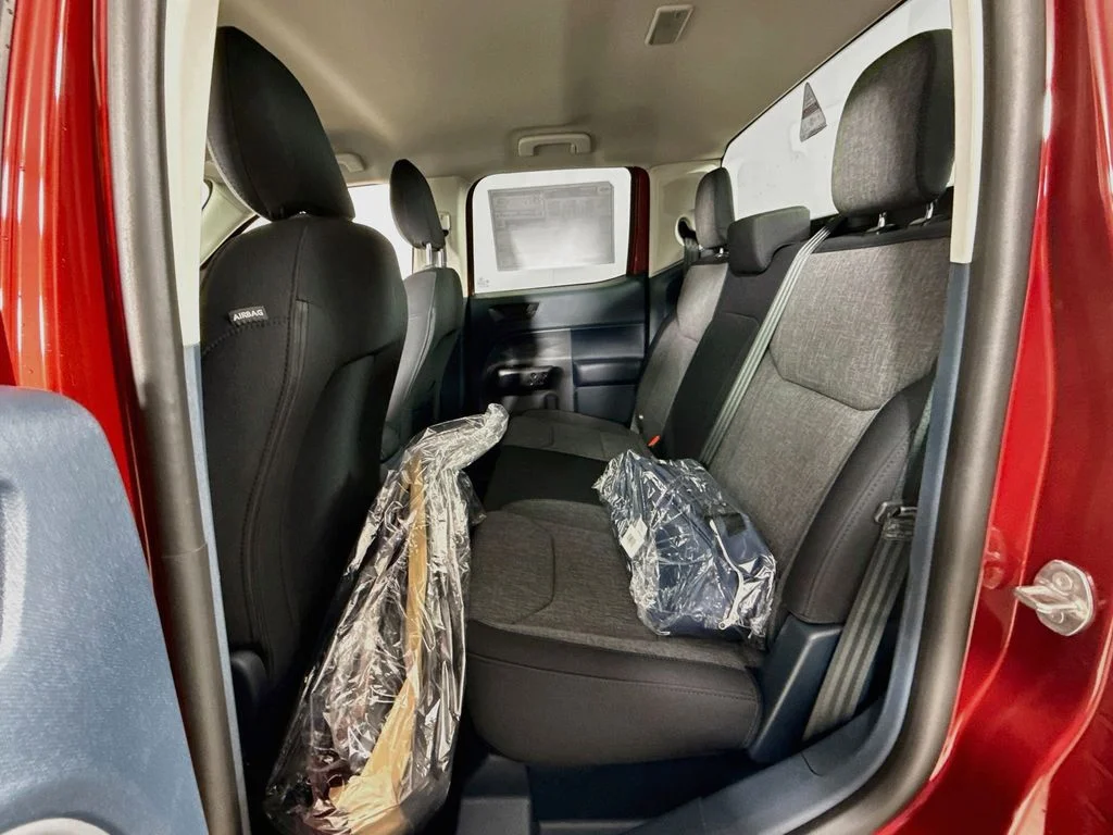 New 2026 Ruby Red Metallic Tinted Clearcoat Ford XLT image 23