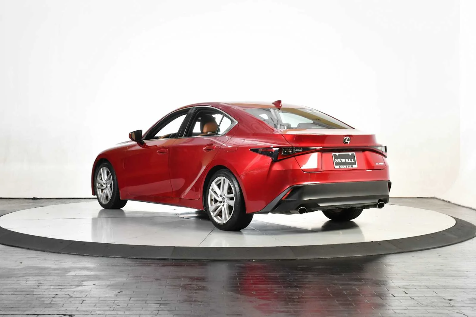 Used 2023 Matador Red Mica Lexus  image 3