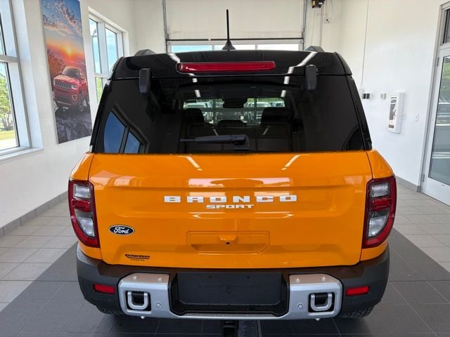 New 2026 Orange Fury Metallic Tri-Coat Ford Outer Banks® image 9
