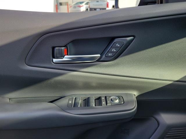 2026 Toyota Prius Plug-in Hybrid XSE Premium - Photo 17
