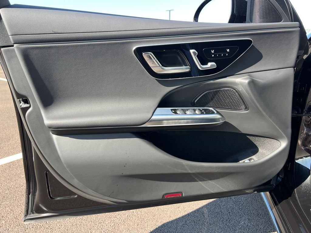 New 2027 Obsidian Black Metallic Mercedes-Benz E 450 image 10