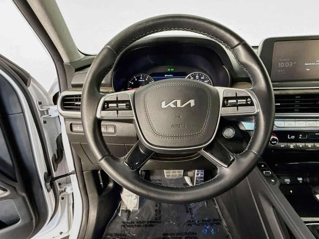 Used 2022 White Kia SX image 11