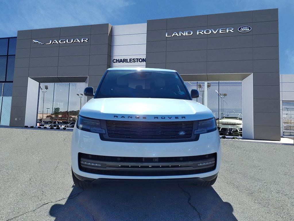 2026 Land Rover Range Rover SE - Photo 8