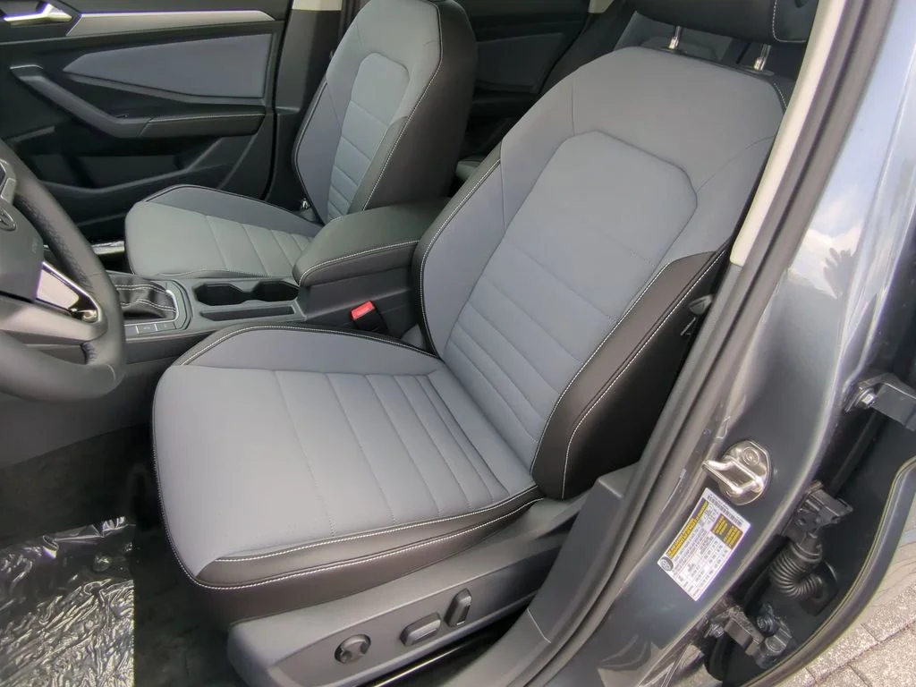 New 2026 Gray Volkswagen 1.5T SE image 19