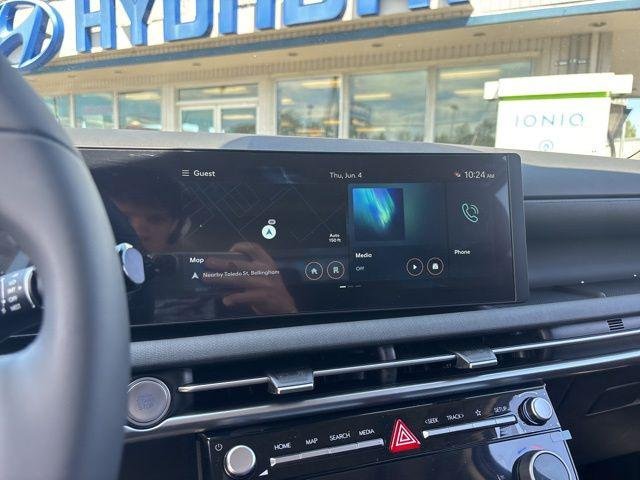 New 2026 Phantom Black Hyundai SEL Premium AWD image 24