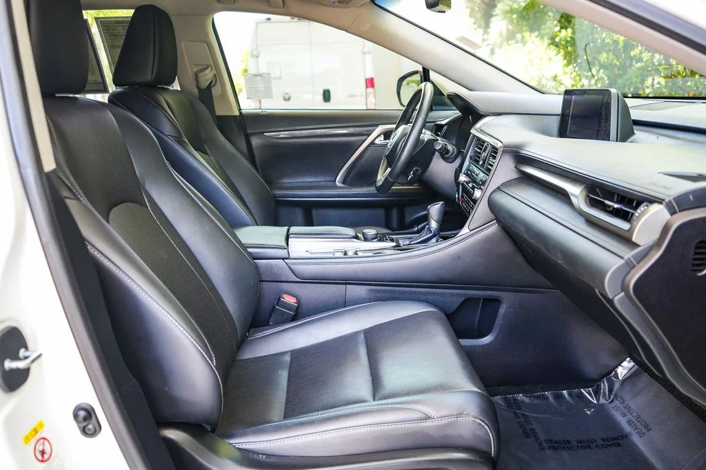 Used 2017 White Lexus 350 image 15