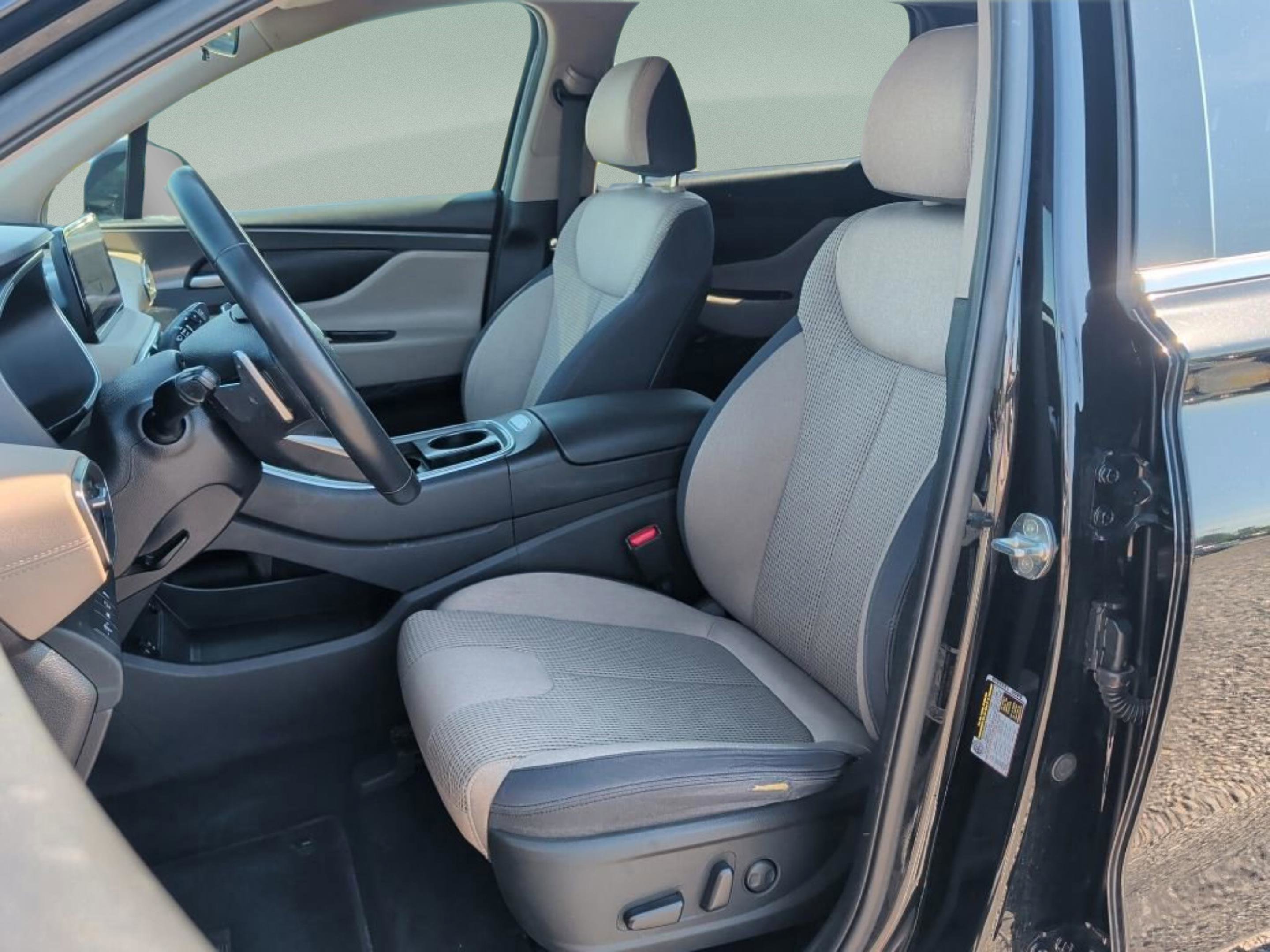 Used 2023 Twilight Black Hyundai SEL image 14
