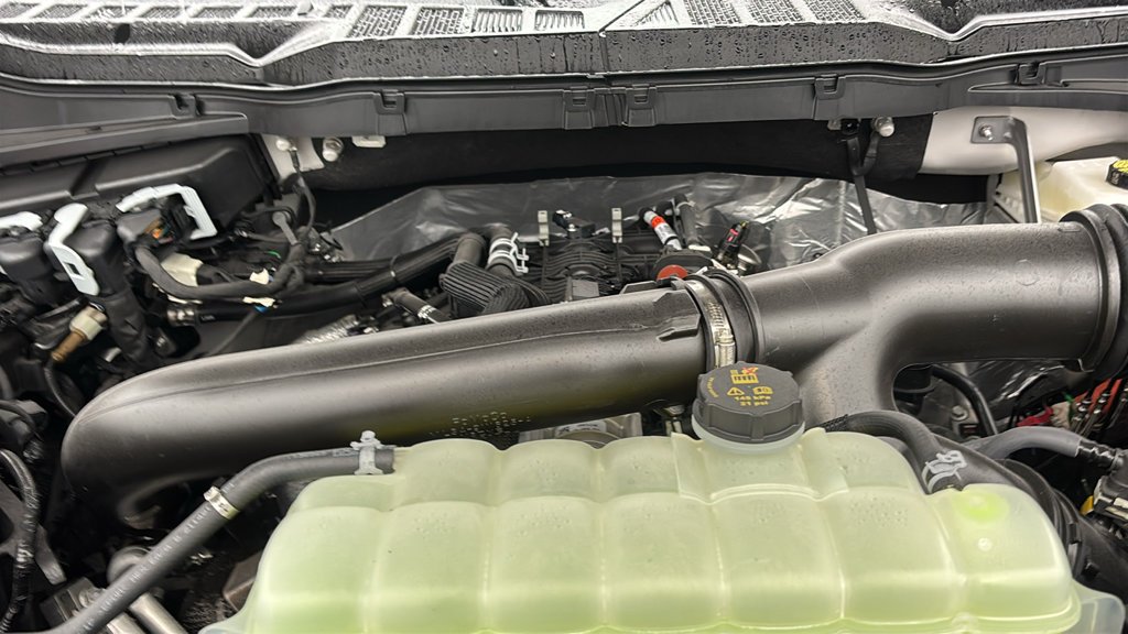 New 2026 Iconic Silver Metallic Ford Lariat image 30