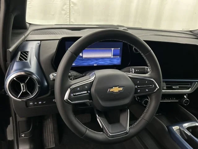 2026 Chevrolet Equinox EV 2LT - Photo 8
