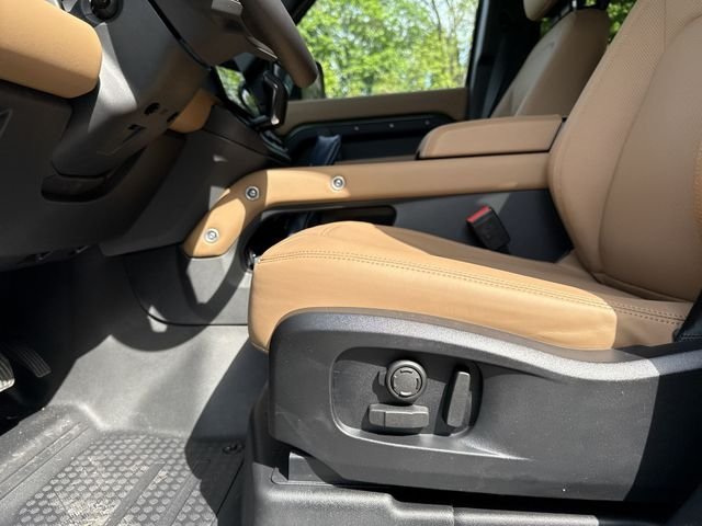 New 2026 Woolstone Green LAND ROVER S image 11