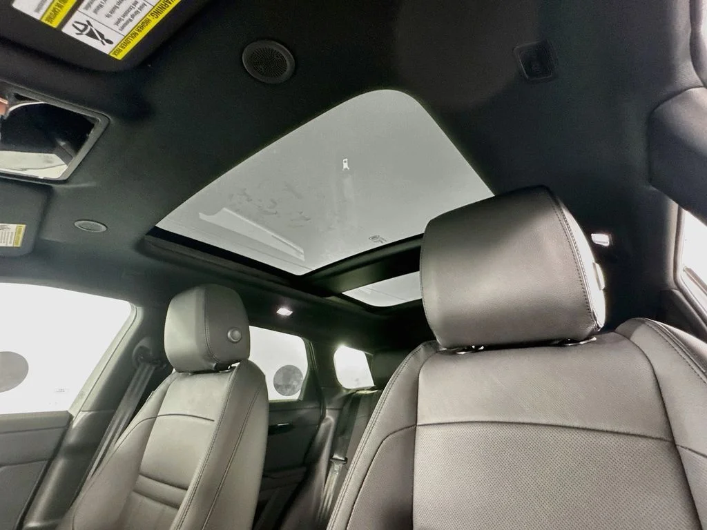 Used 2026 White Land Rover Core S image 21