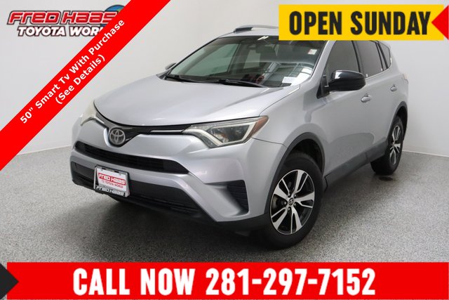 Pre-Owned 2017 Toyota RAV4 FWD LE 2.5L Sport Utility in Spring
