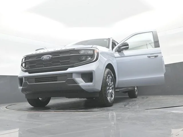 New 2026 Glacier Gray Metallic Tri-Coat Ford MAX Active image 33