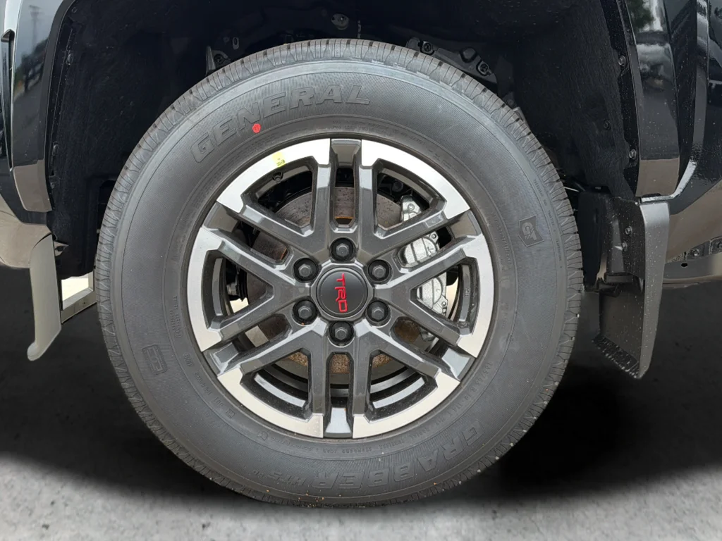 2026 Toyota Tacoma TRD Sport - Photo 33