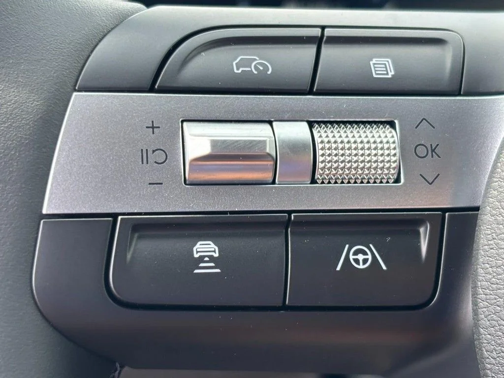 2025 Hyundai Sonata Hybrid Limited - Photo 34
