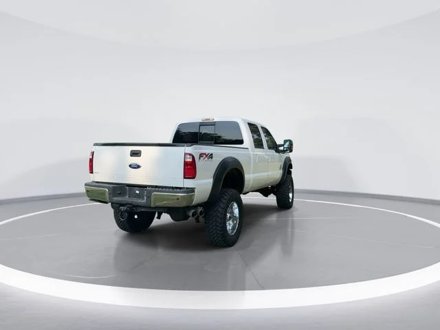 Used 2012 White Ford Lariat image 6