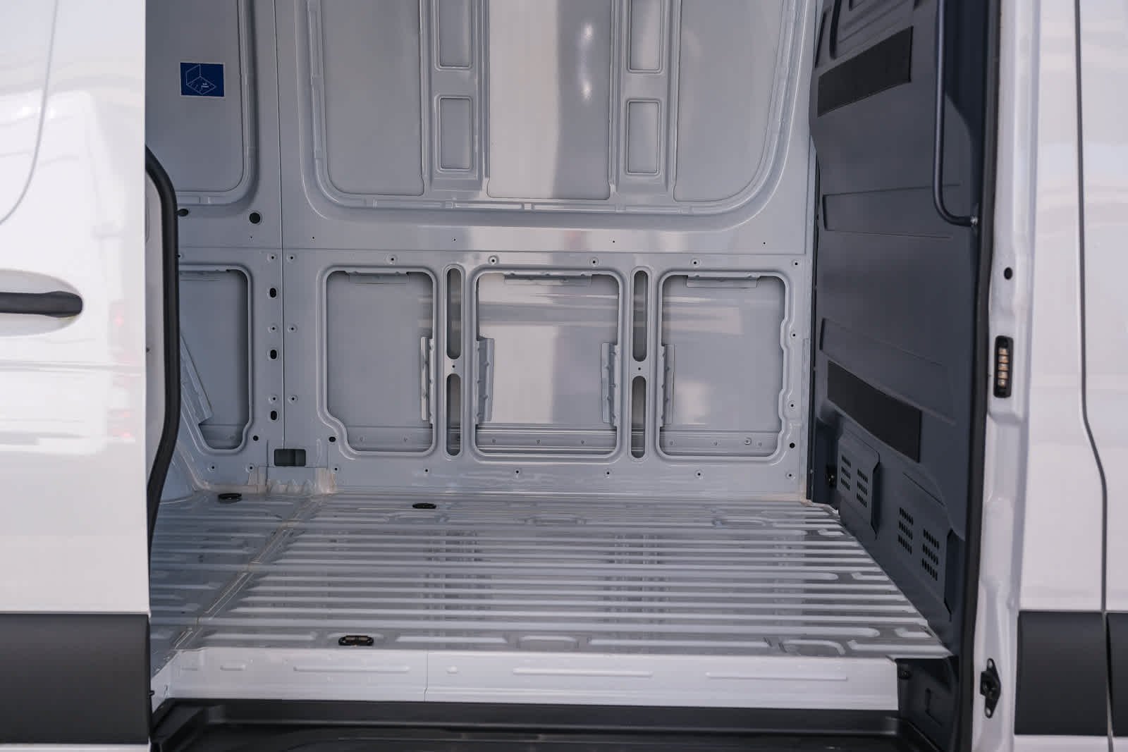 New 2025 Arctic+White Mercedes-Benz Cargo 144 WB  RWD 2.0L 4-Cylinder image 16