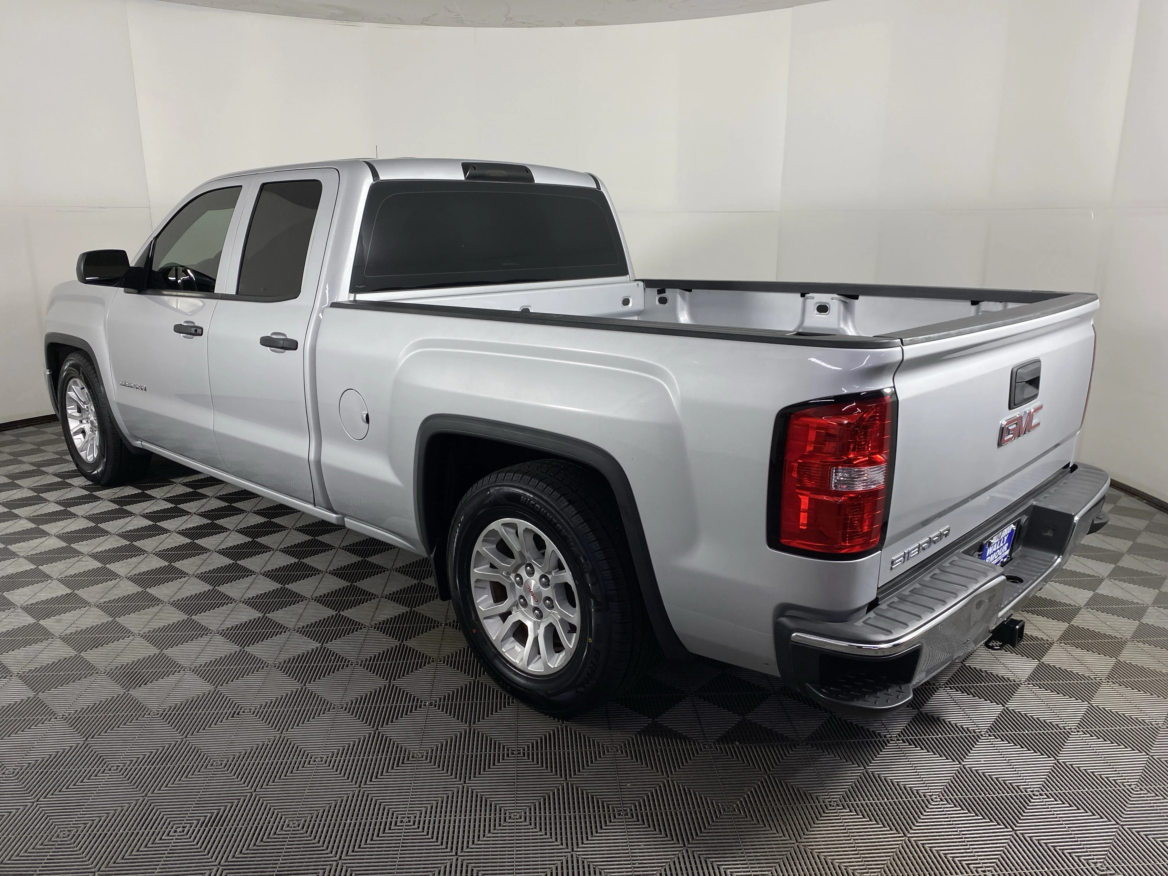 Used 2014 Quicksilver Metallic GMC Base image 4
