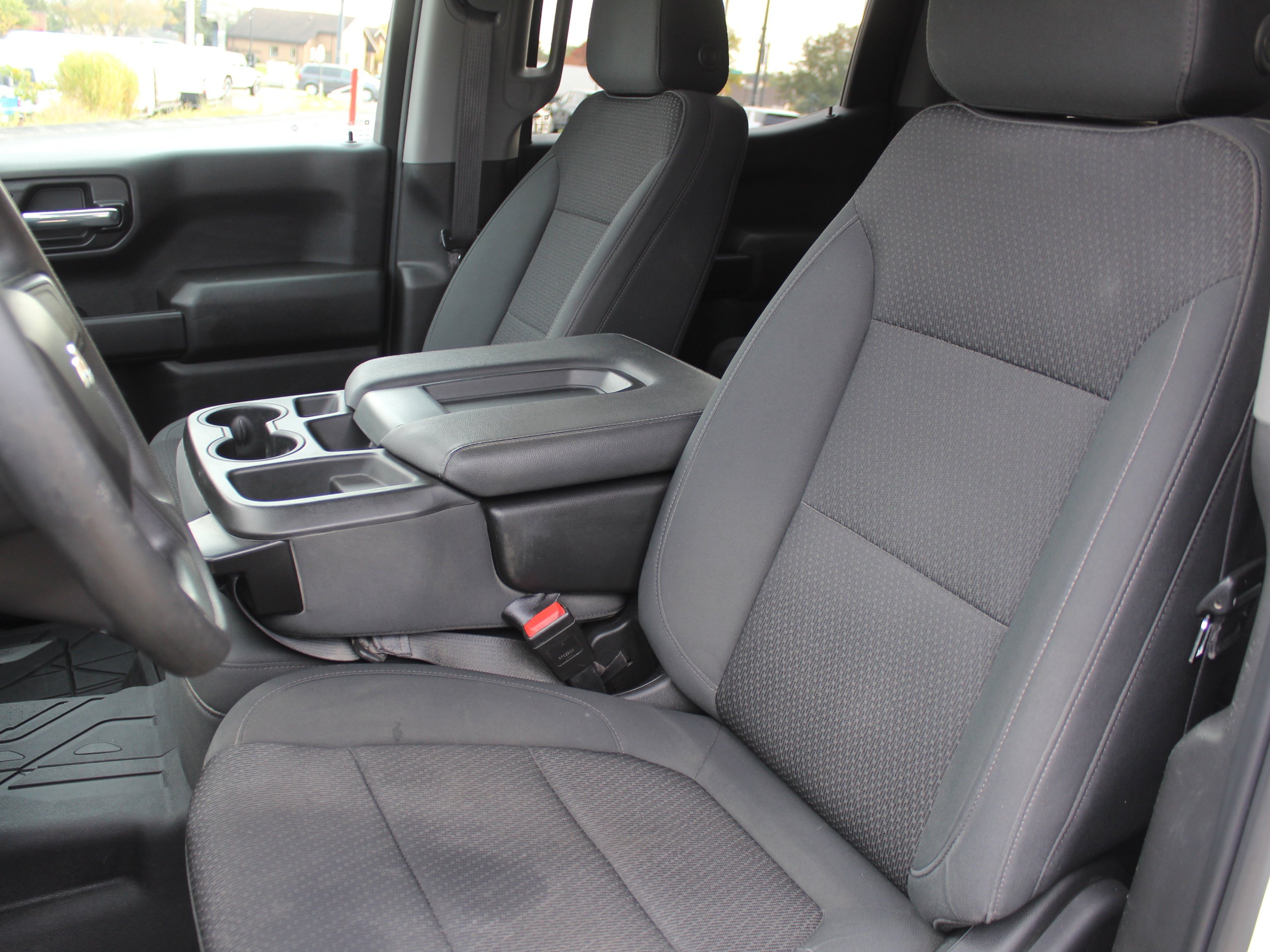 Used 2021 SUMMIT WHITE Chevrolet Custom image 13