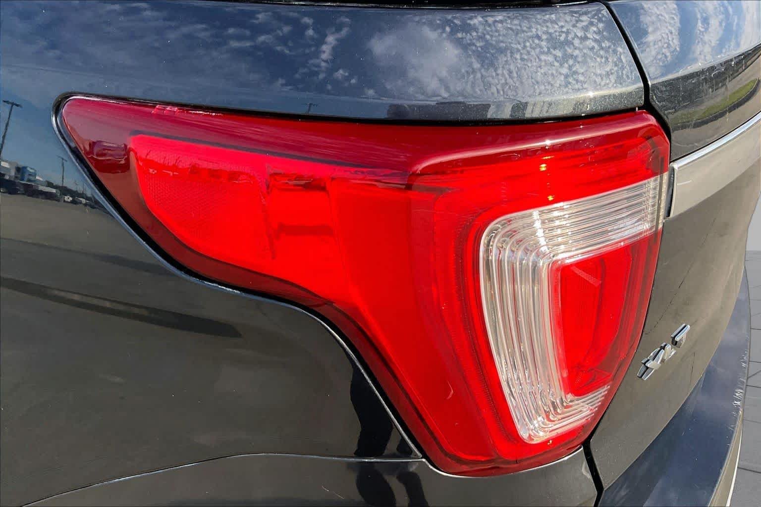 Used 2017 Smoked Quartz Metallic Tinted Clearcoat Ford XLT image 27