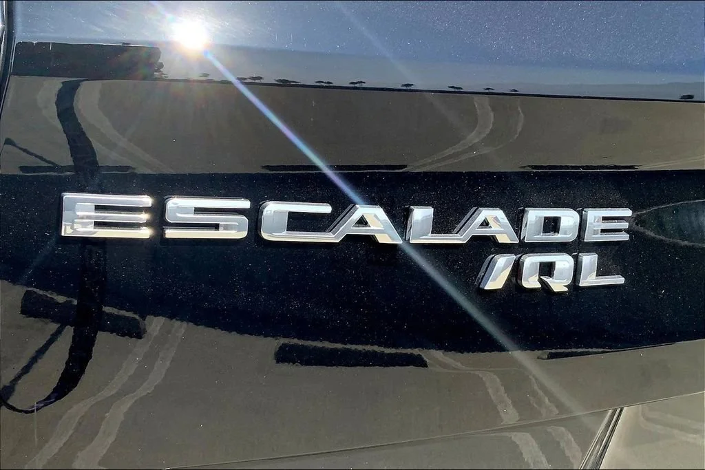 New 2026 Black Raven Cadillac Luxury image 31