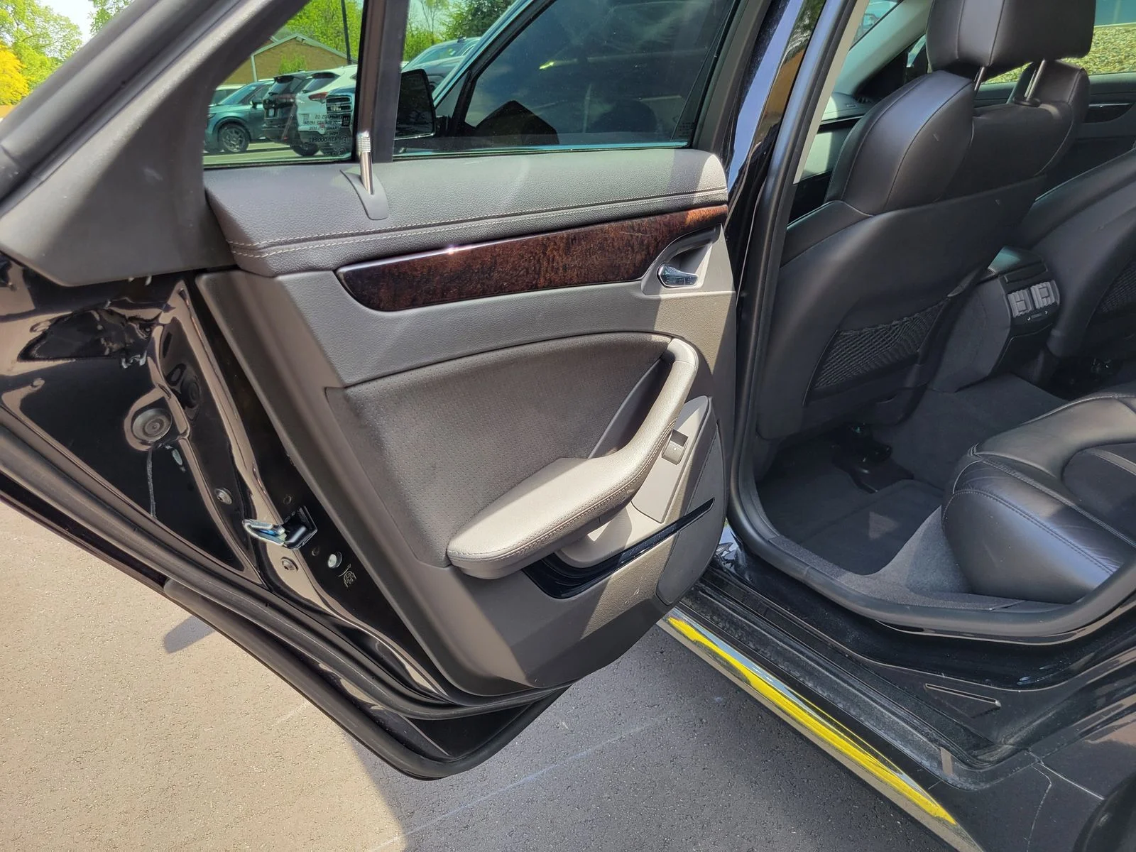 Used 2011 Black Diamond Cadillac Base image 24