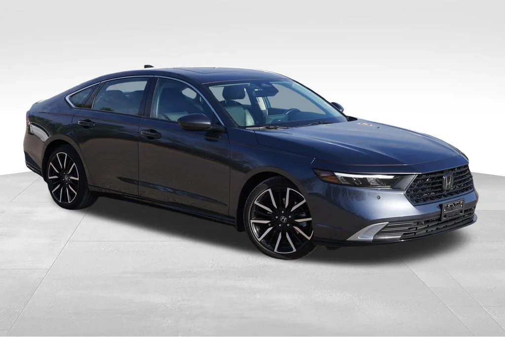 2024 Honda Accord Hybrid Touring's photo