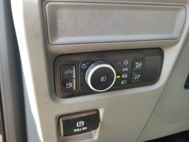 Used 2024 Black Ford XLT image 19
