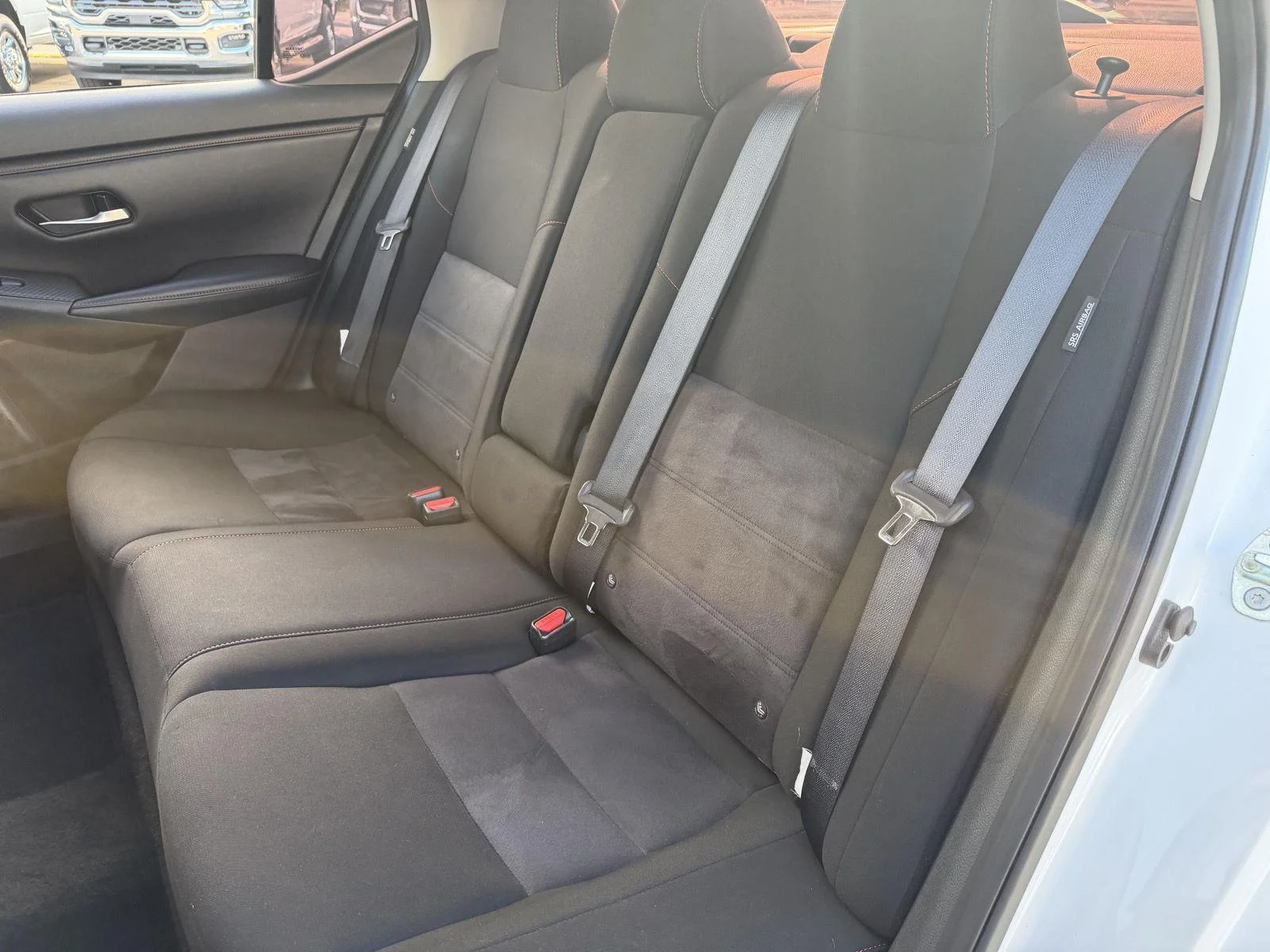 Used 2025 Aspen White/Super Black Nissan SR image 17