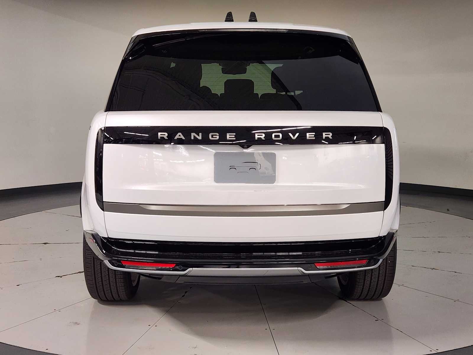 2026 Land Rover Range Rover SE - Photo 10