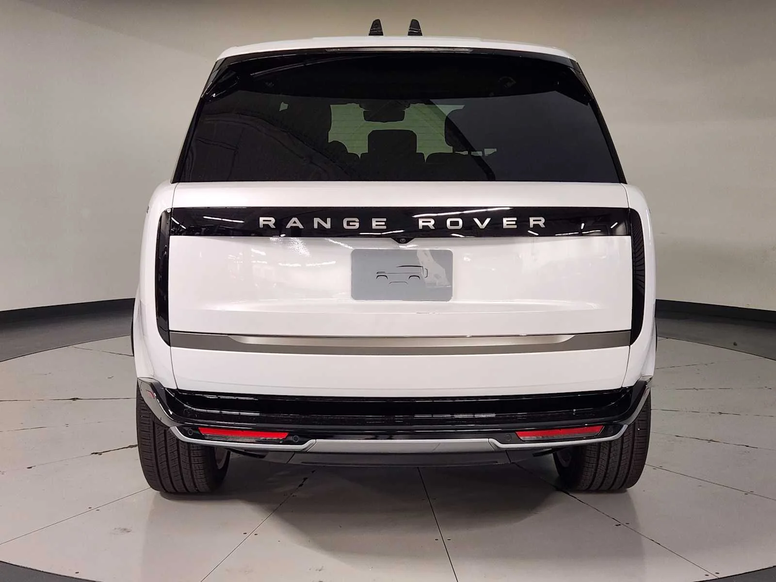 2026 Land Rover Range Rover SE - Photo 10