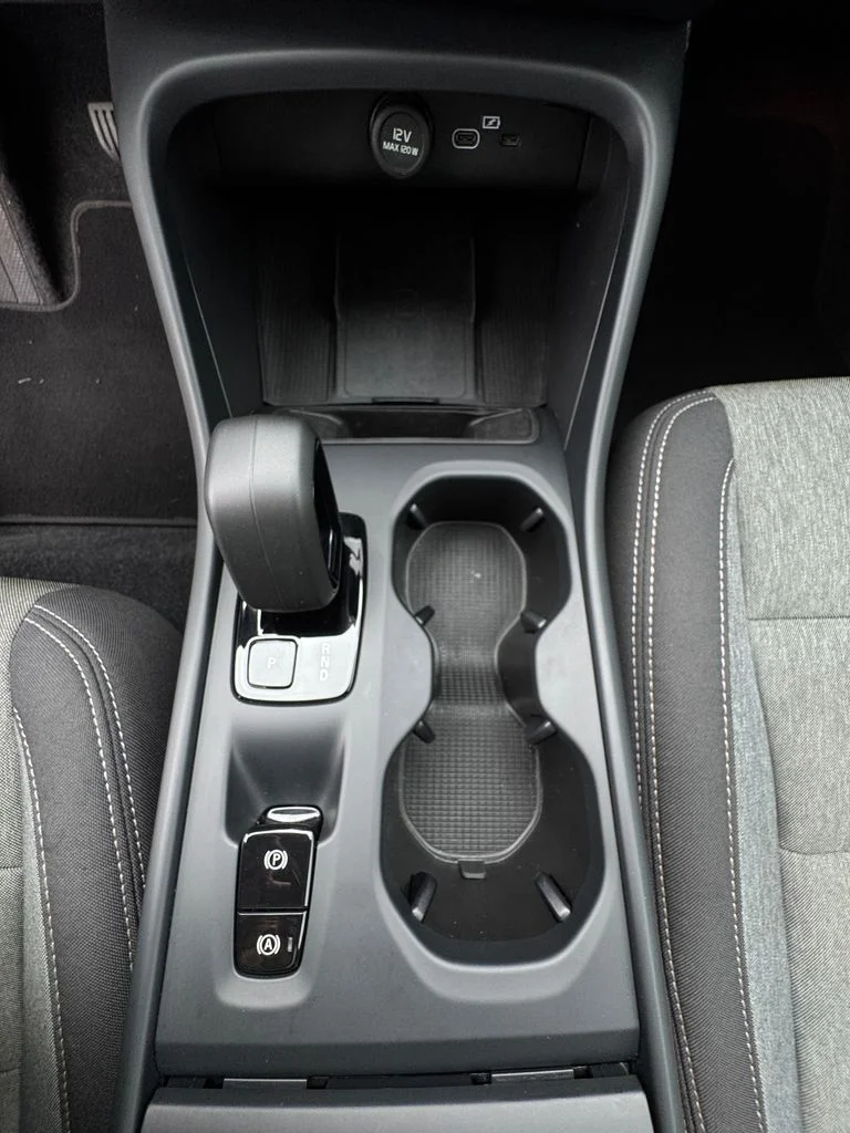 2024 Volvo XC40 Core - Photo 23