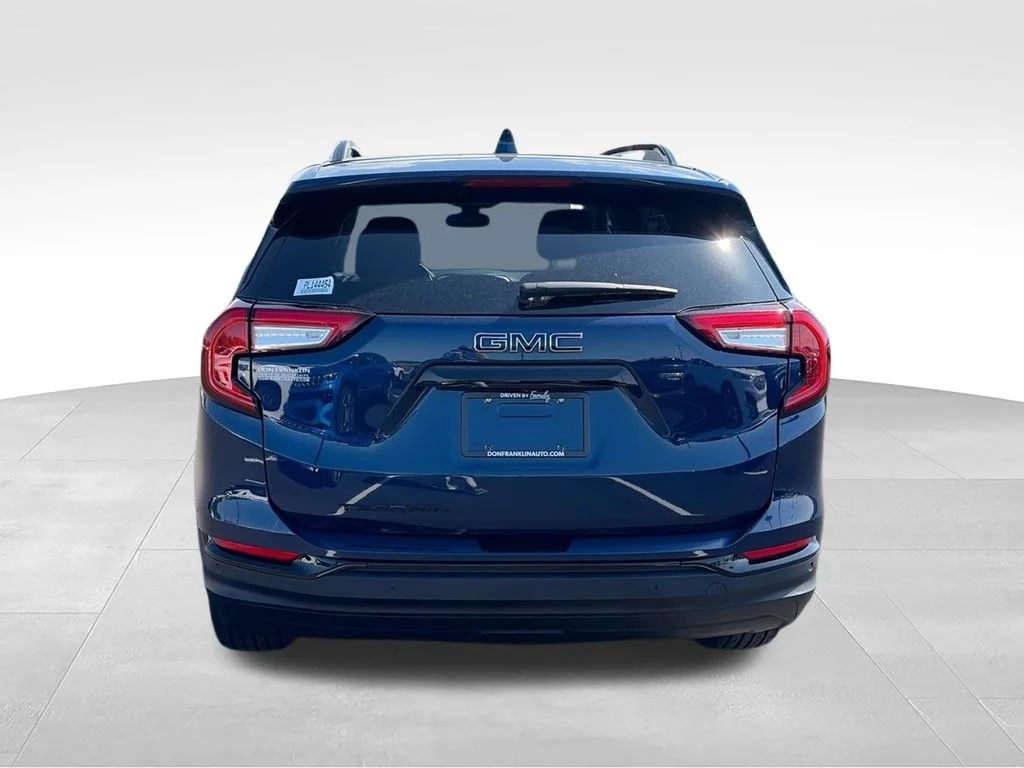 Used 2023 Blue GMC SLE image 9