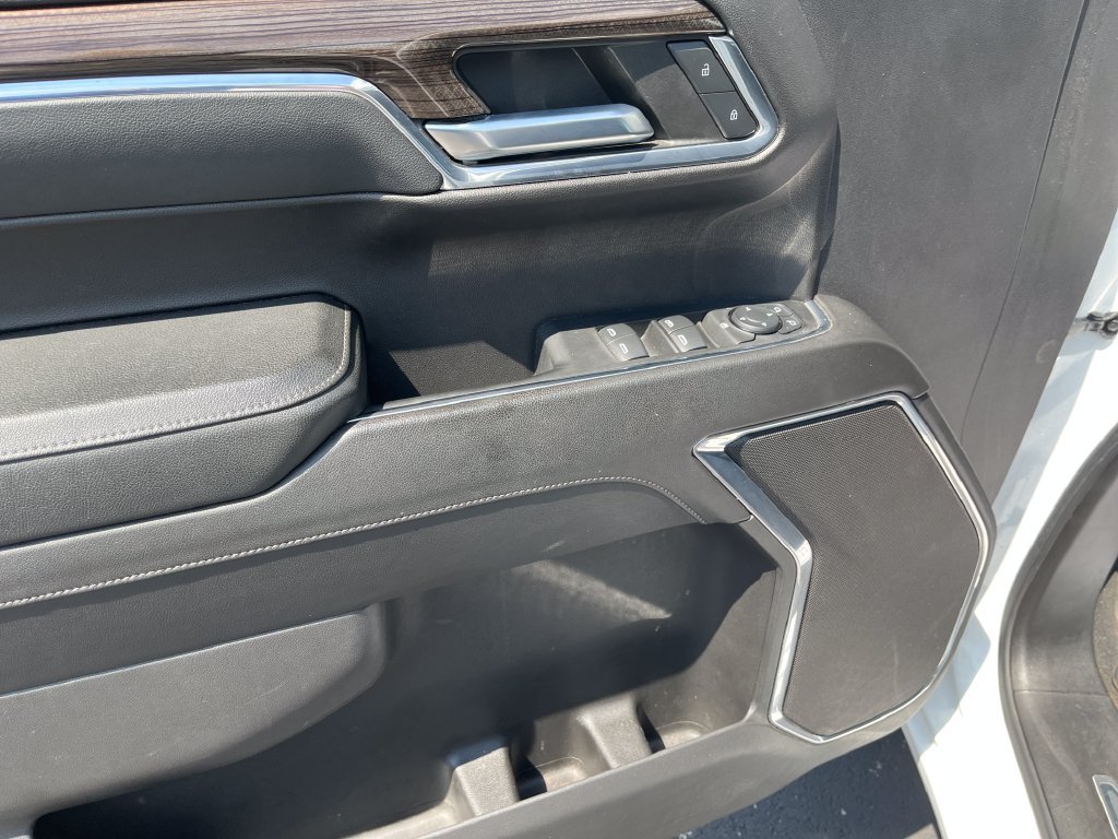 Used 2024 White Chevrolet LT image 11